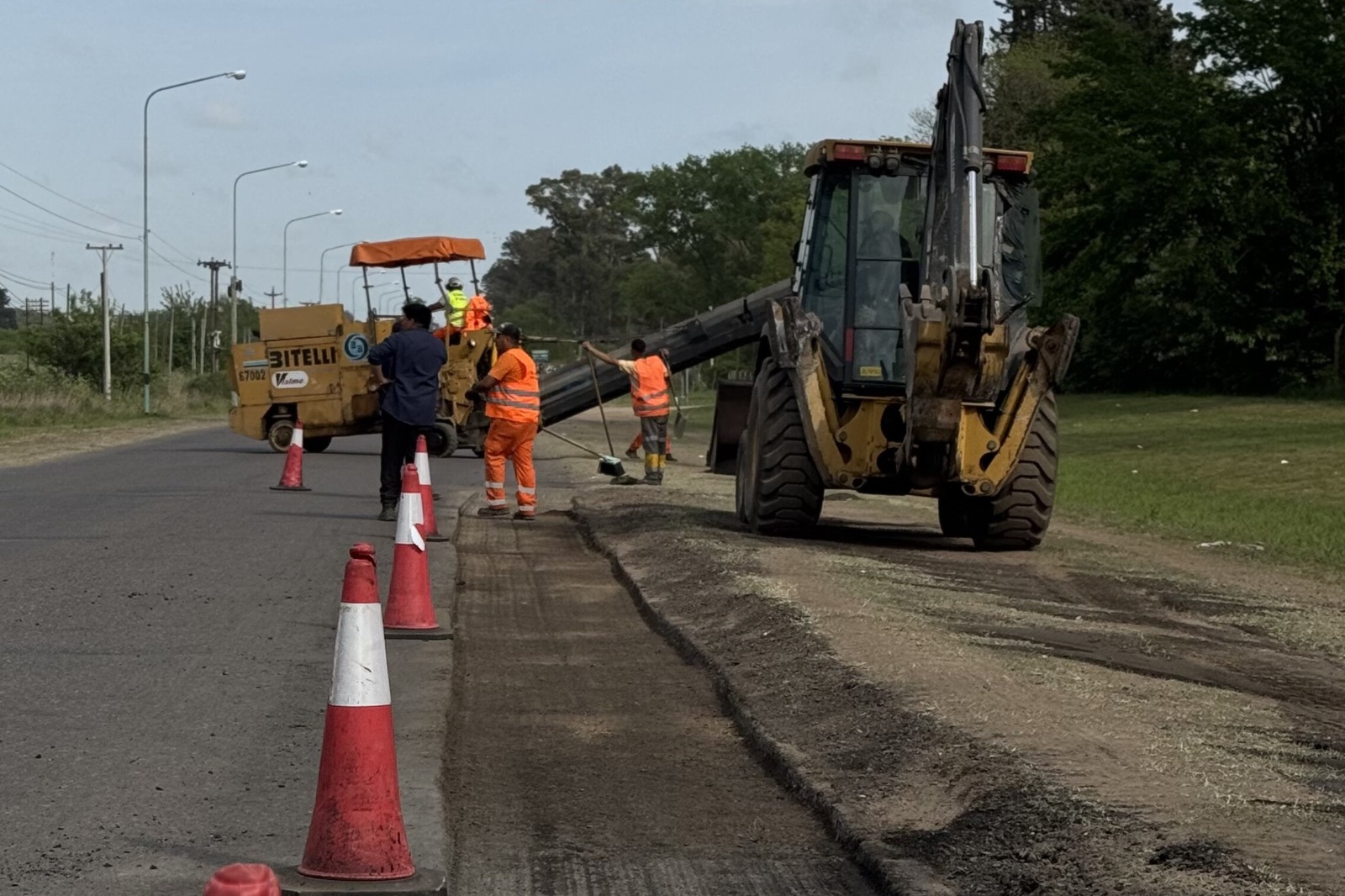 Trabajos de reparación y bacheo de la vieja ruta 7 - [Noticias de Luján ...
