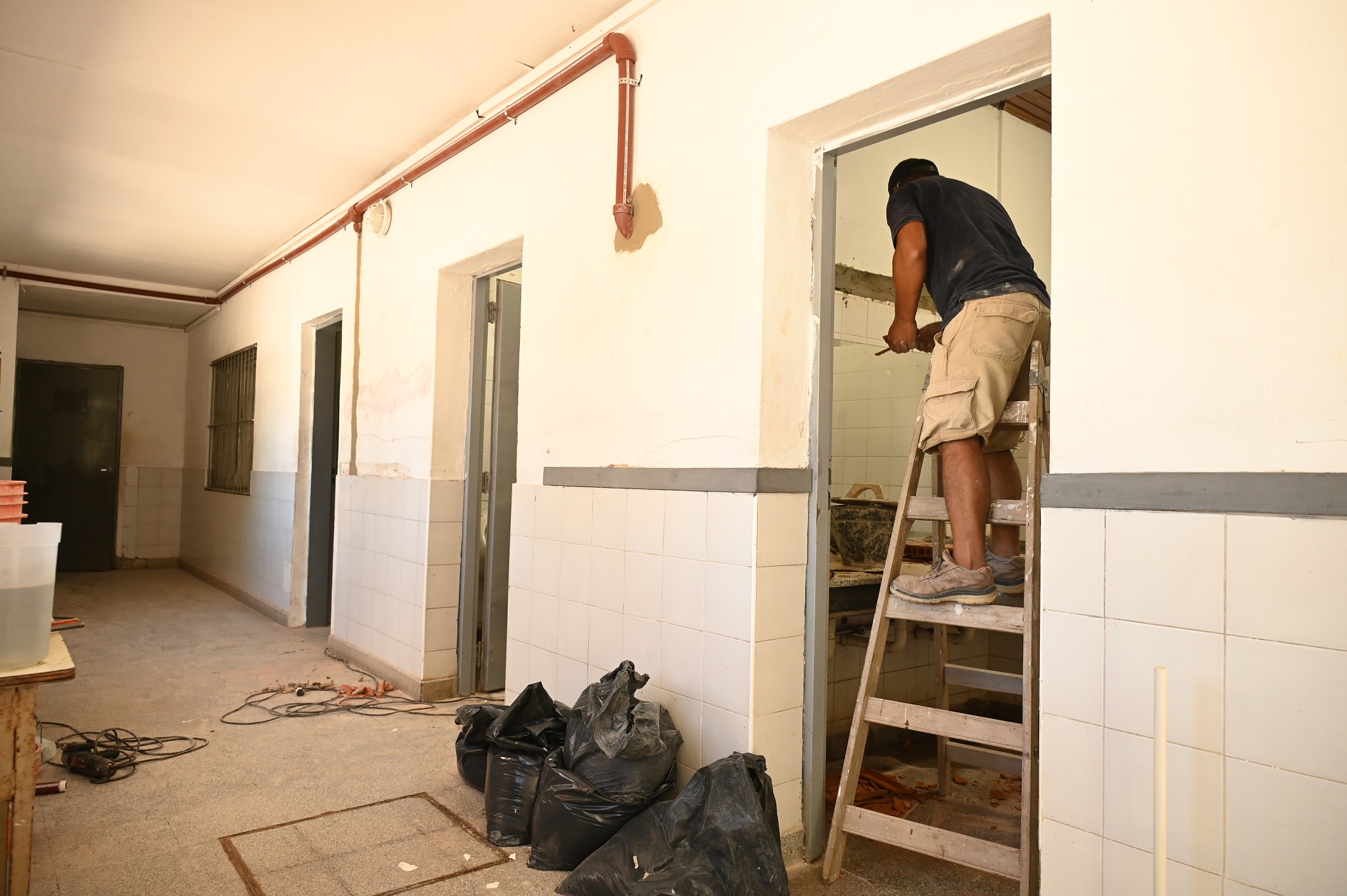 Trabajos en las escuelas antes del inicio de clases - [Noticias de ...